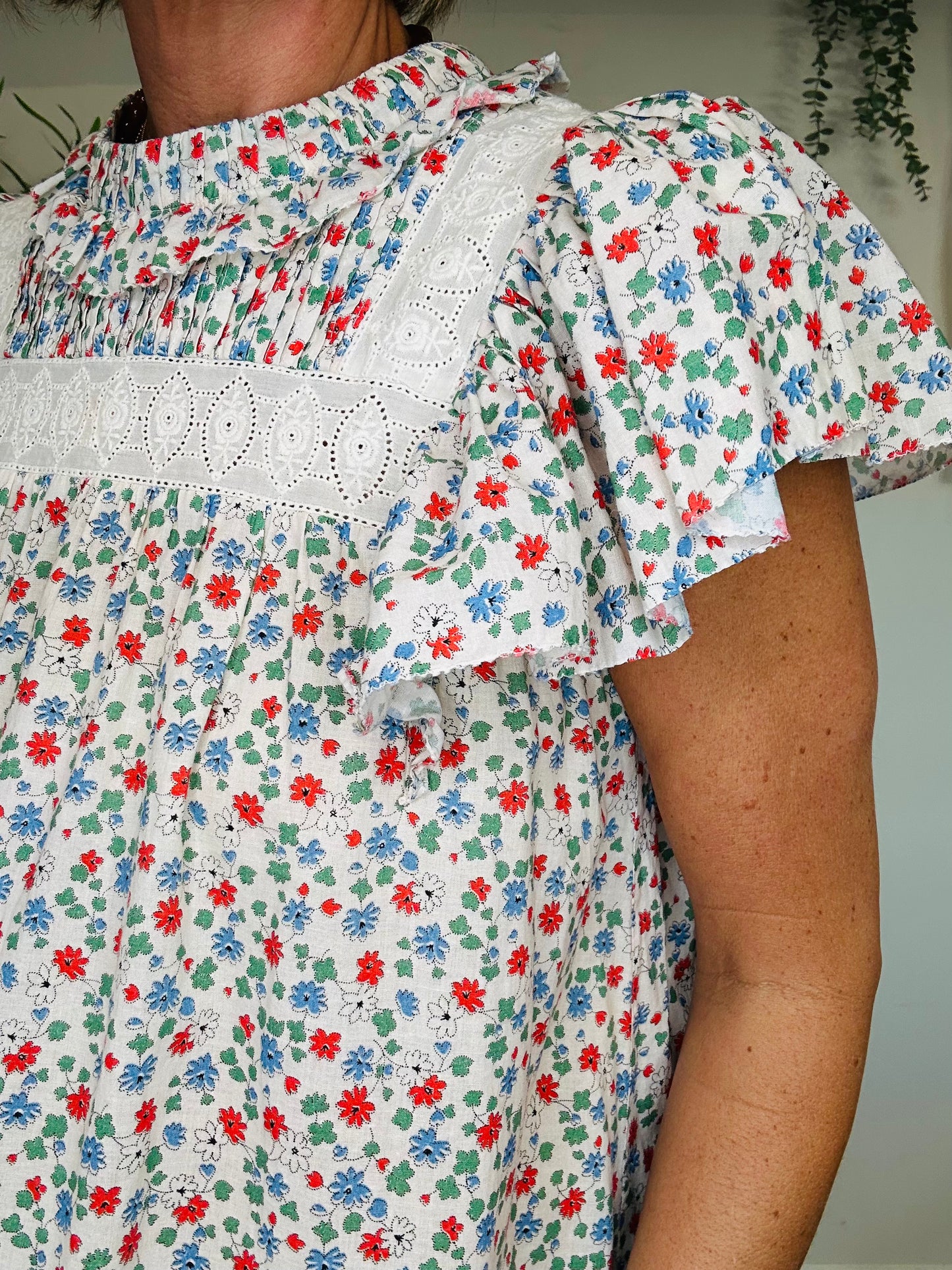 Floral Top - Size M