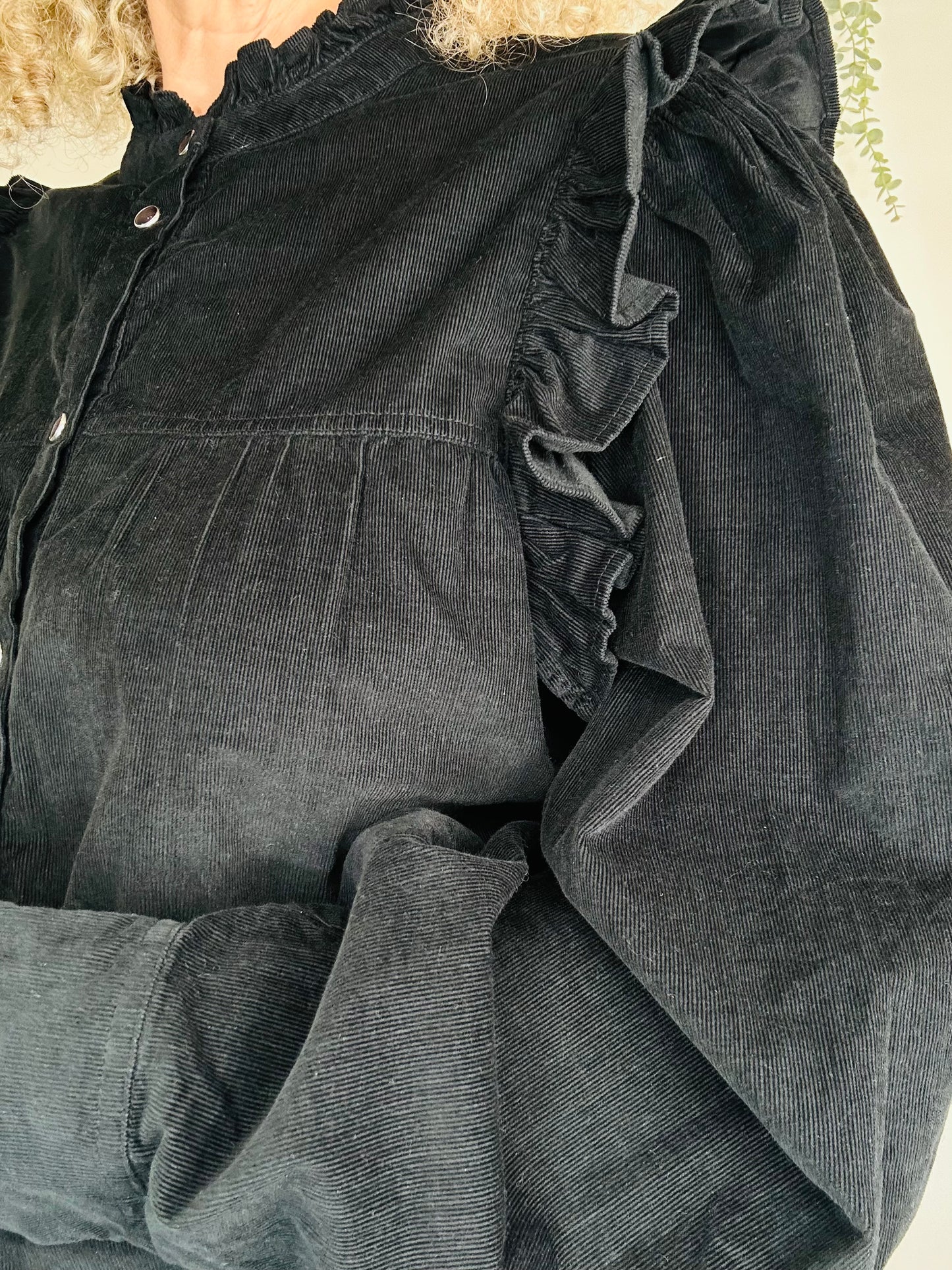 Frill Cord Shirt - Size 40