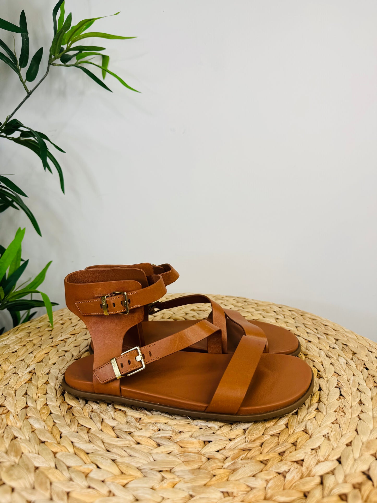 Leather Sandals - Size 39