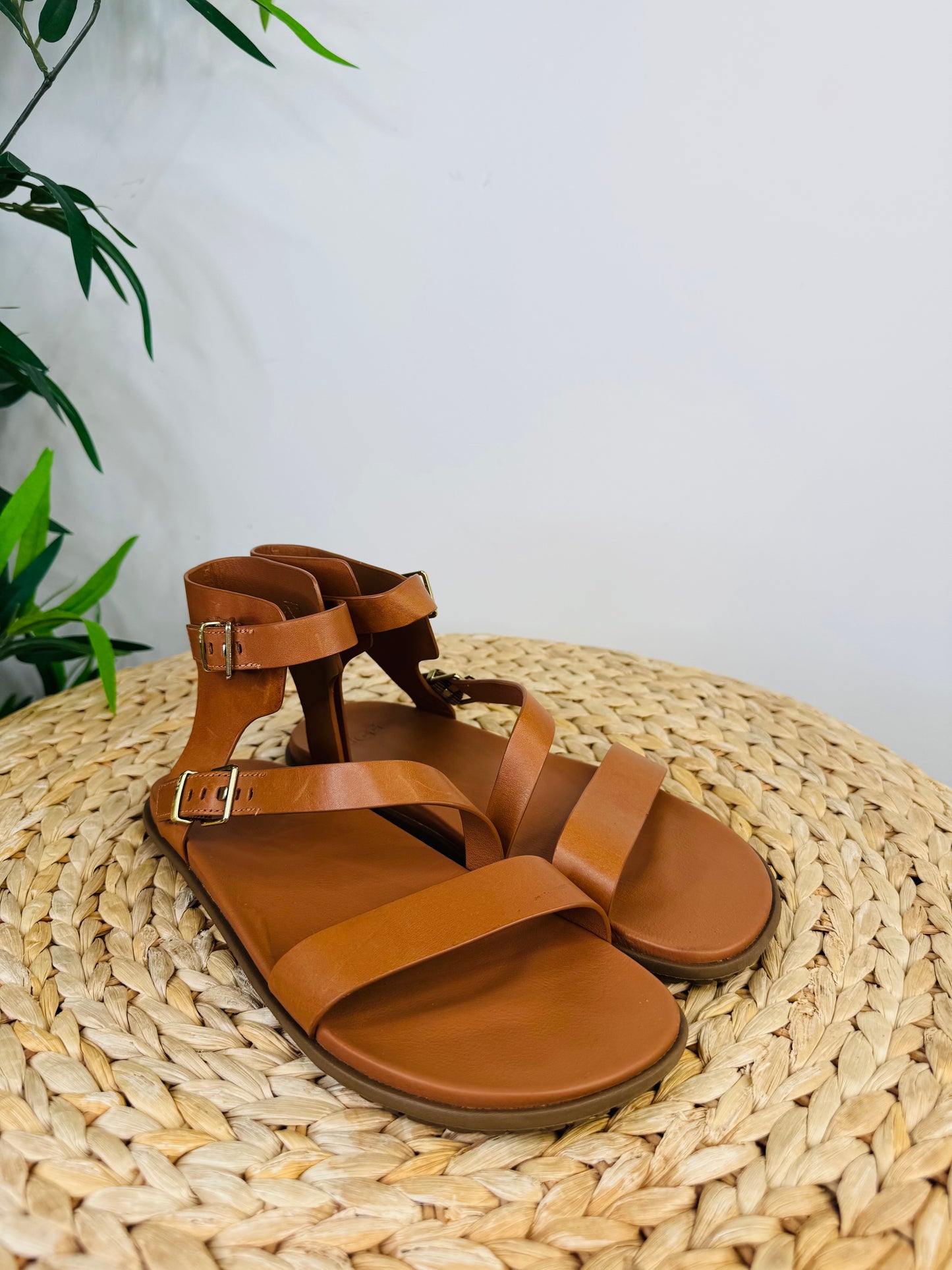 Leather Sandals - Size 39