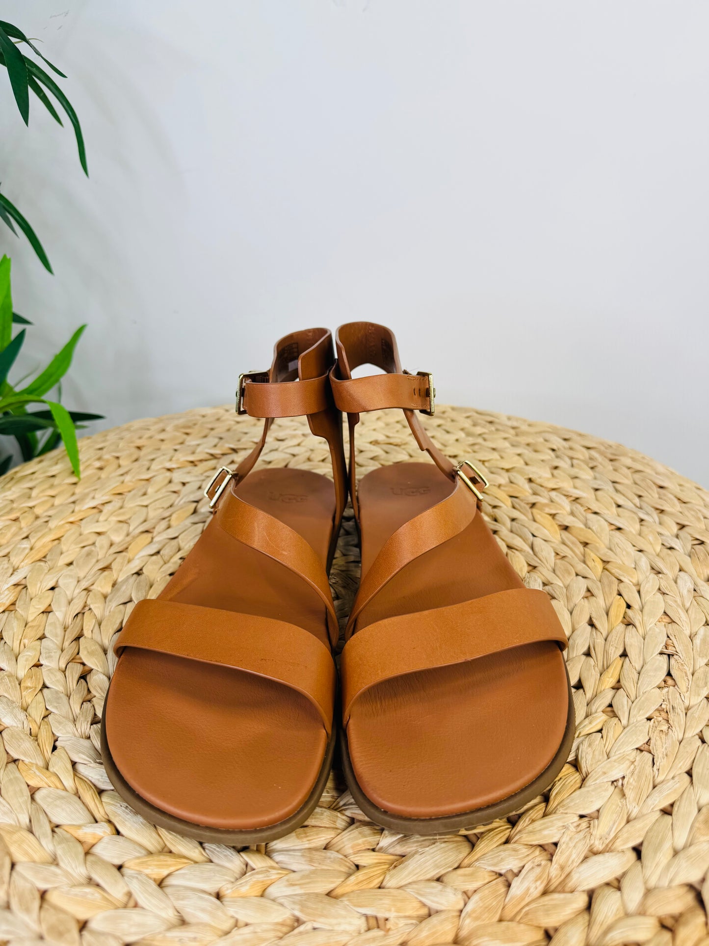 Leather Sandals - Size 39
