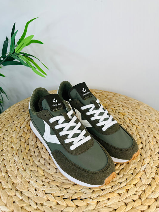 Astro Suede Trainers - Size 40