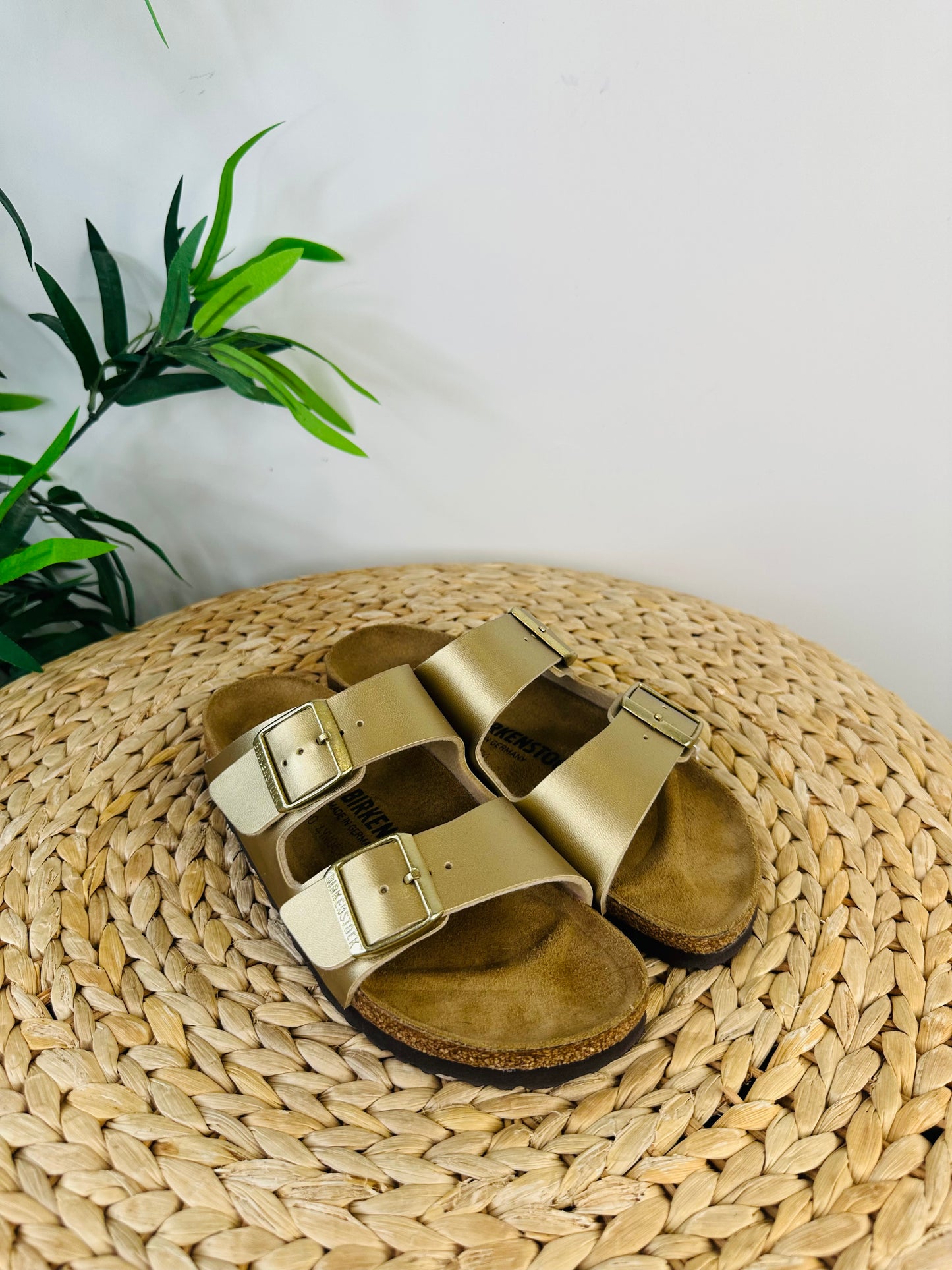 Arizona Sandals - Size 37