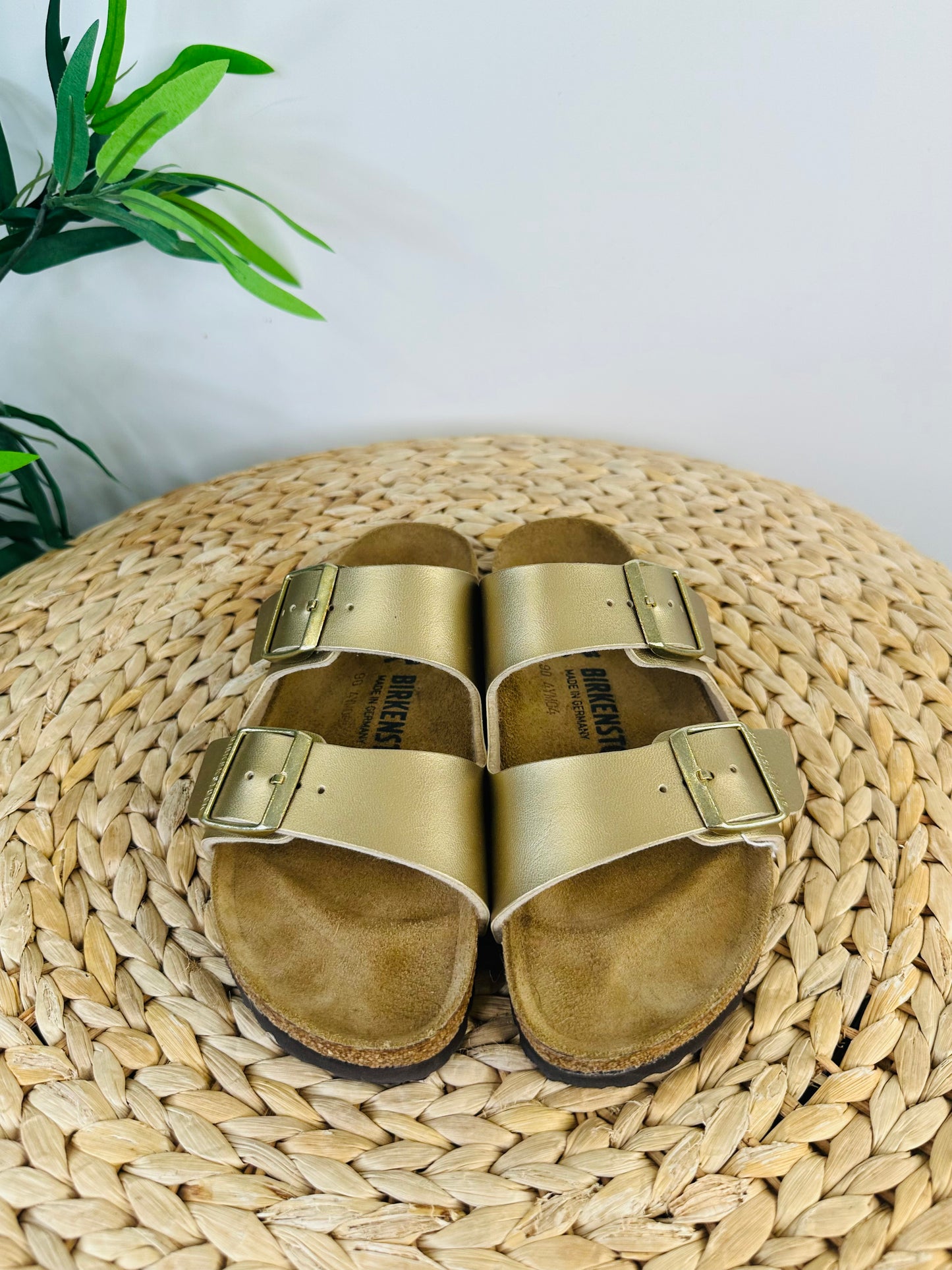 Arizona Sandals - Size 37