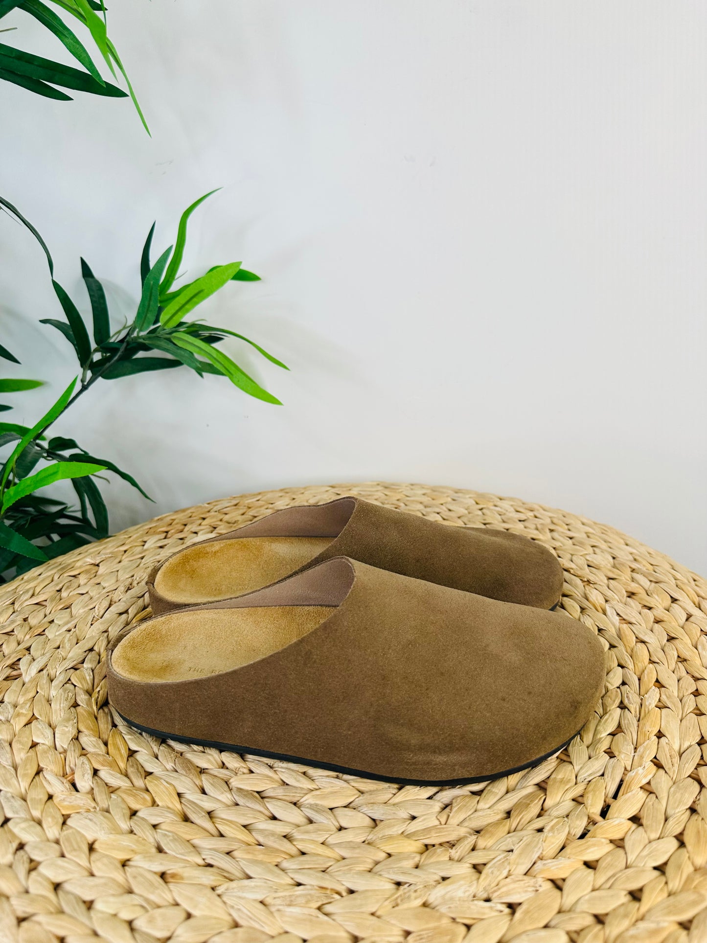 Hugo Suede Slides - Size 40