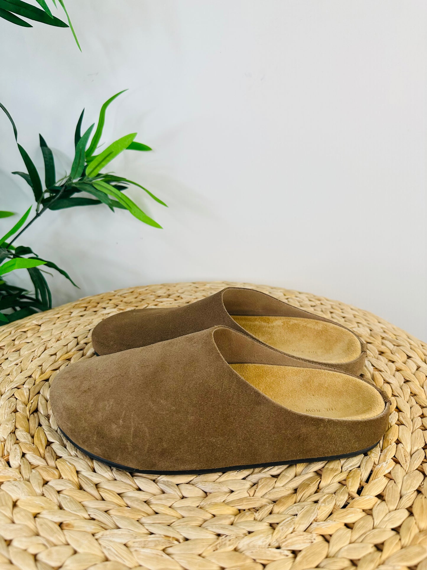 Hugo Suede Slides - Size 40