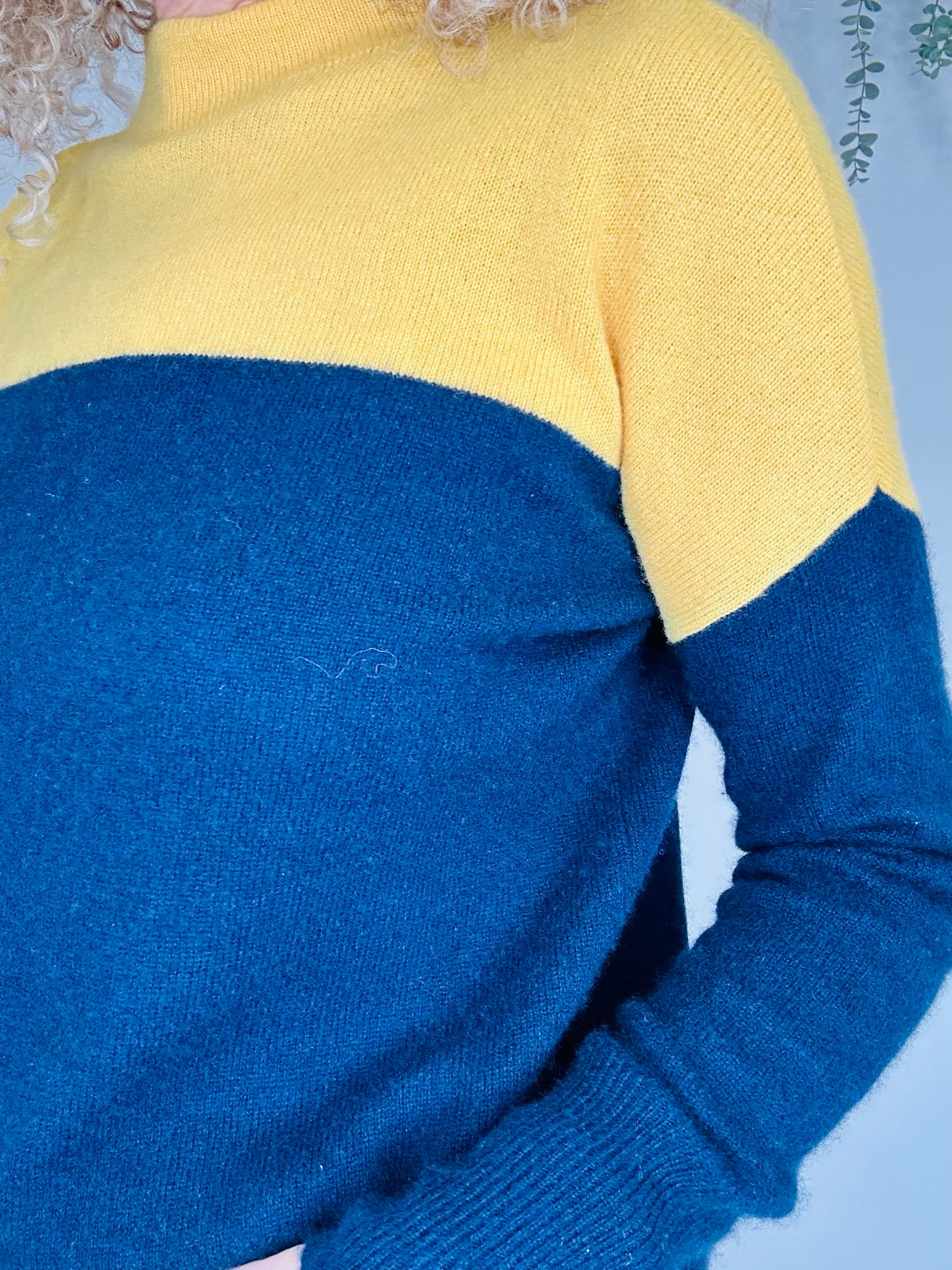 Cashmere Jumper - Size M