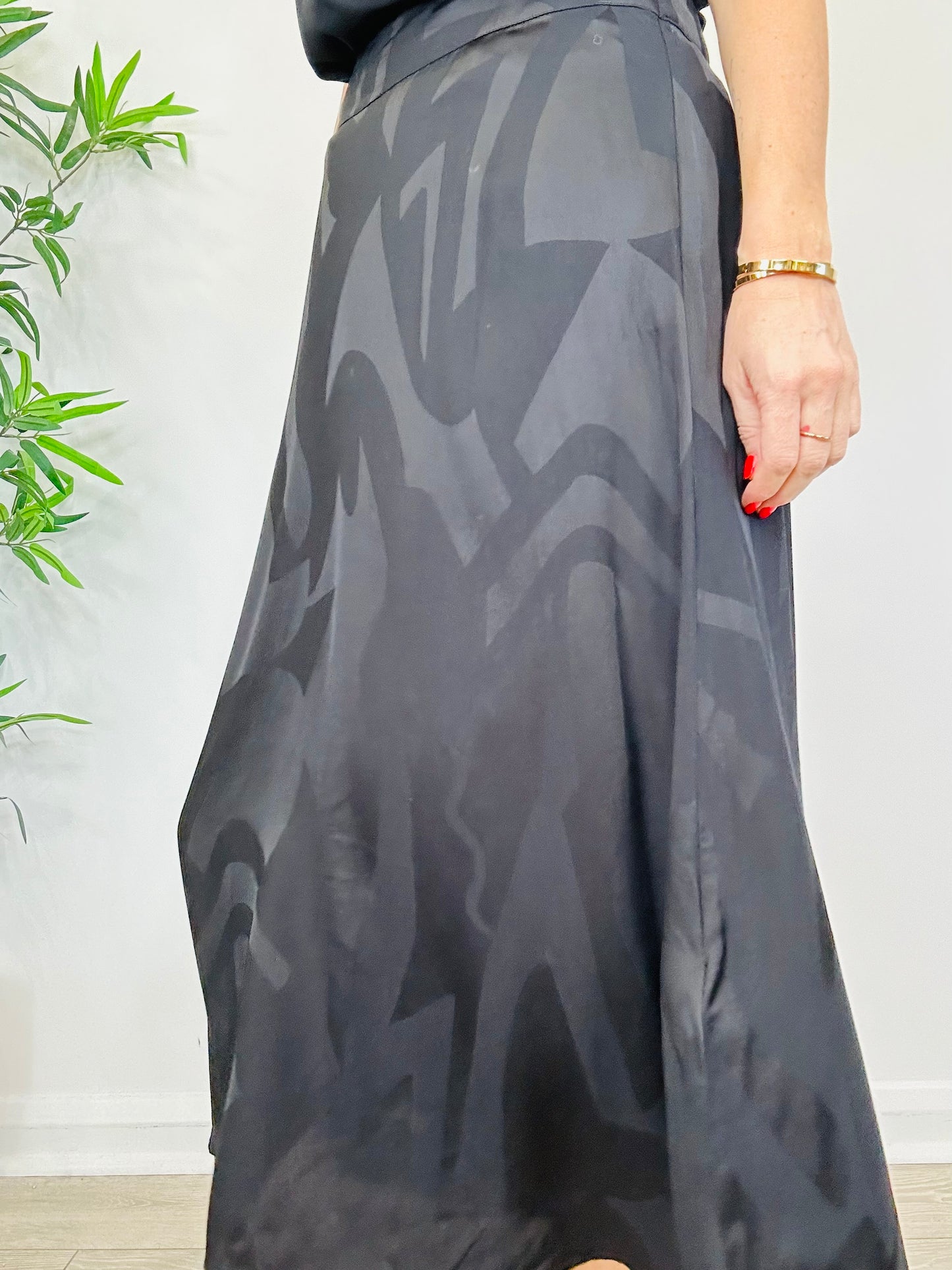 Midi Skirt - Size 42