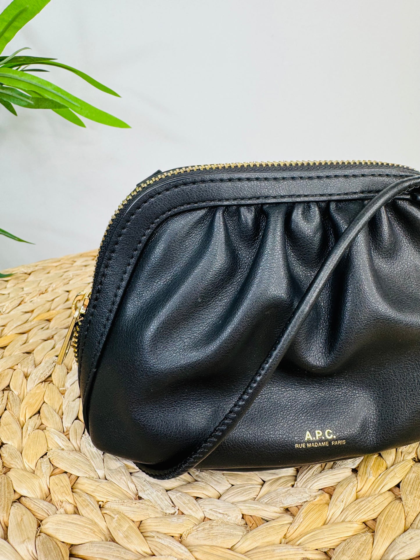 Ninon Small Drawstring Bag