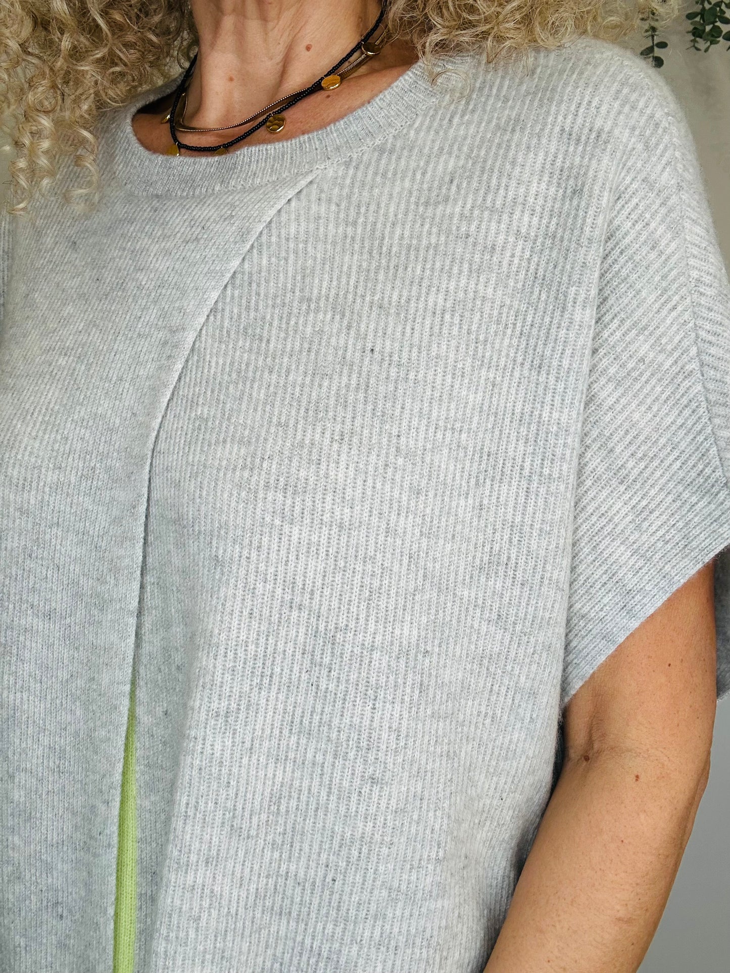Sleeveless Ribbed Knit - Size XS/S
