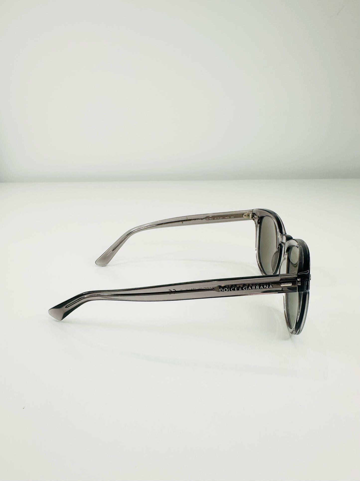 Mirrored Lens Sunglasses