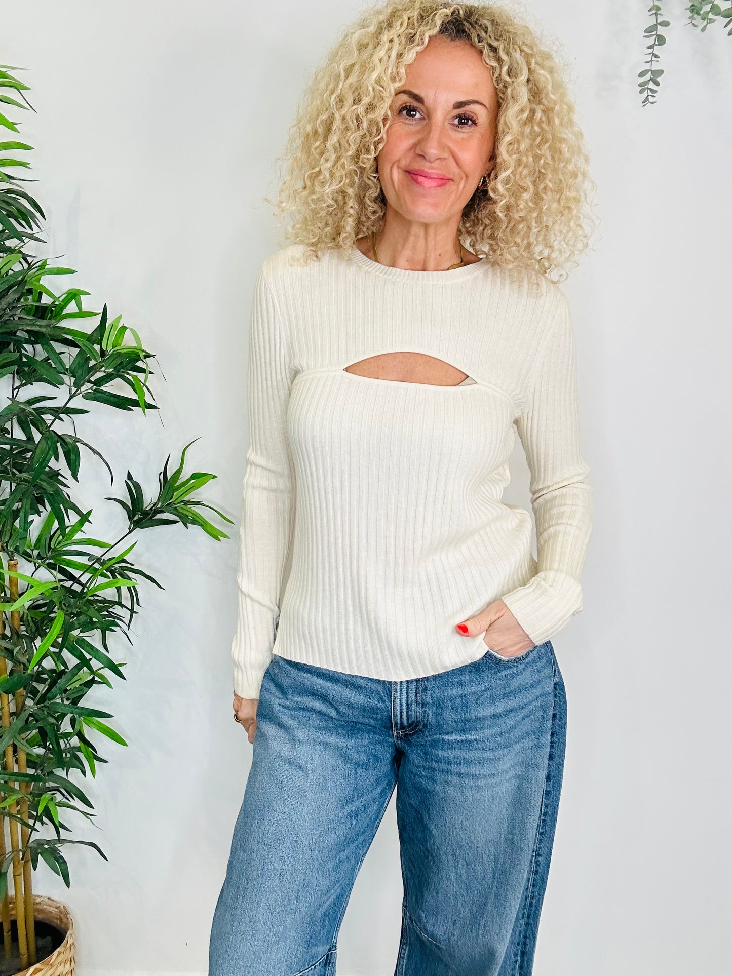 Ribbed Jumper - Size M