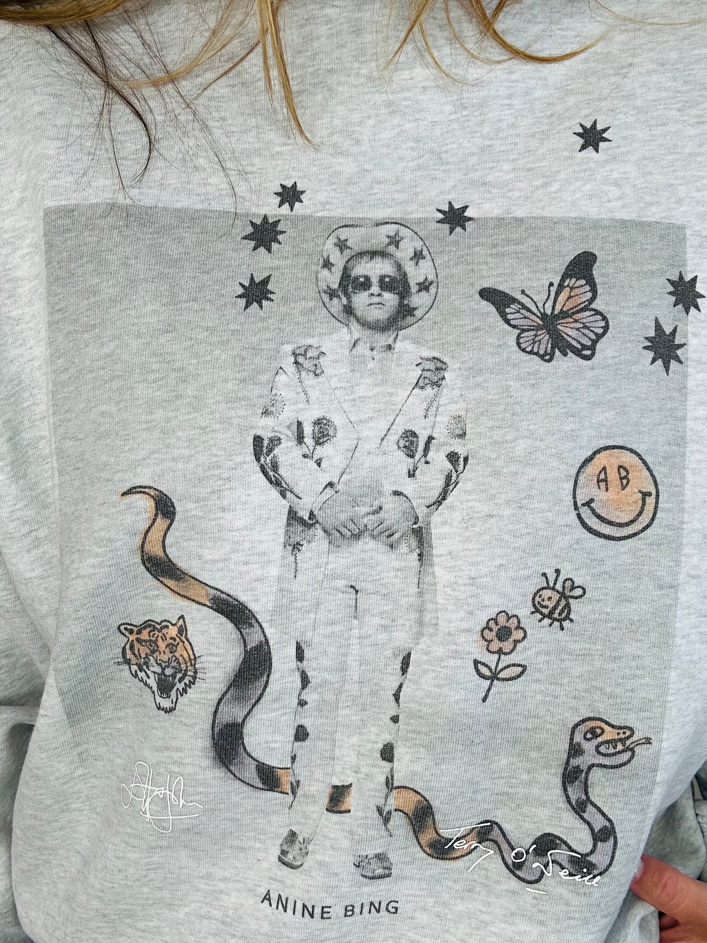 Elton John Sweatshirt - Size M