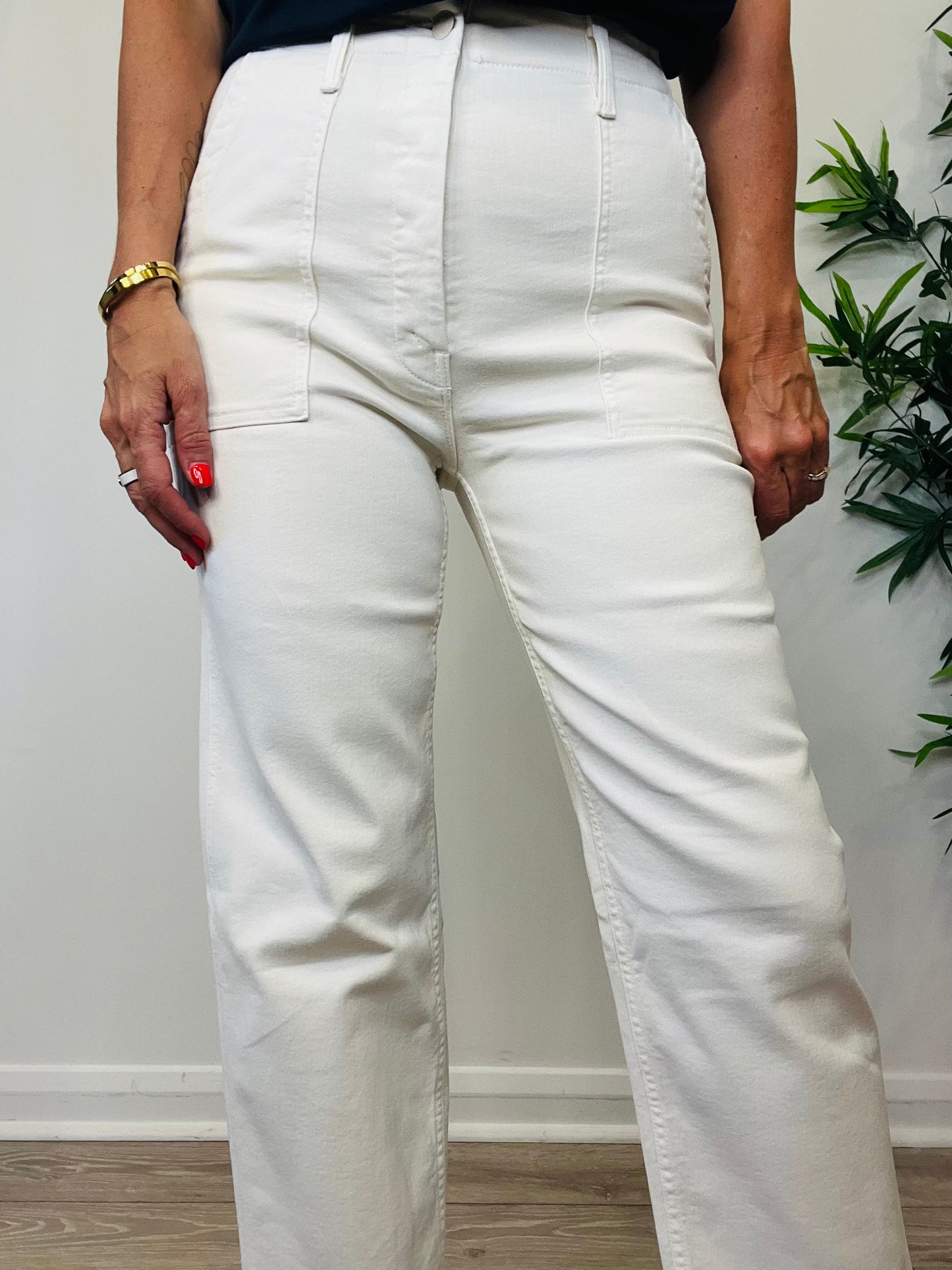 Cropped Straight Leg Jeans - Size 26