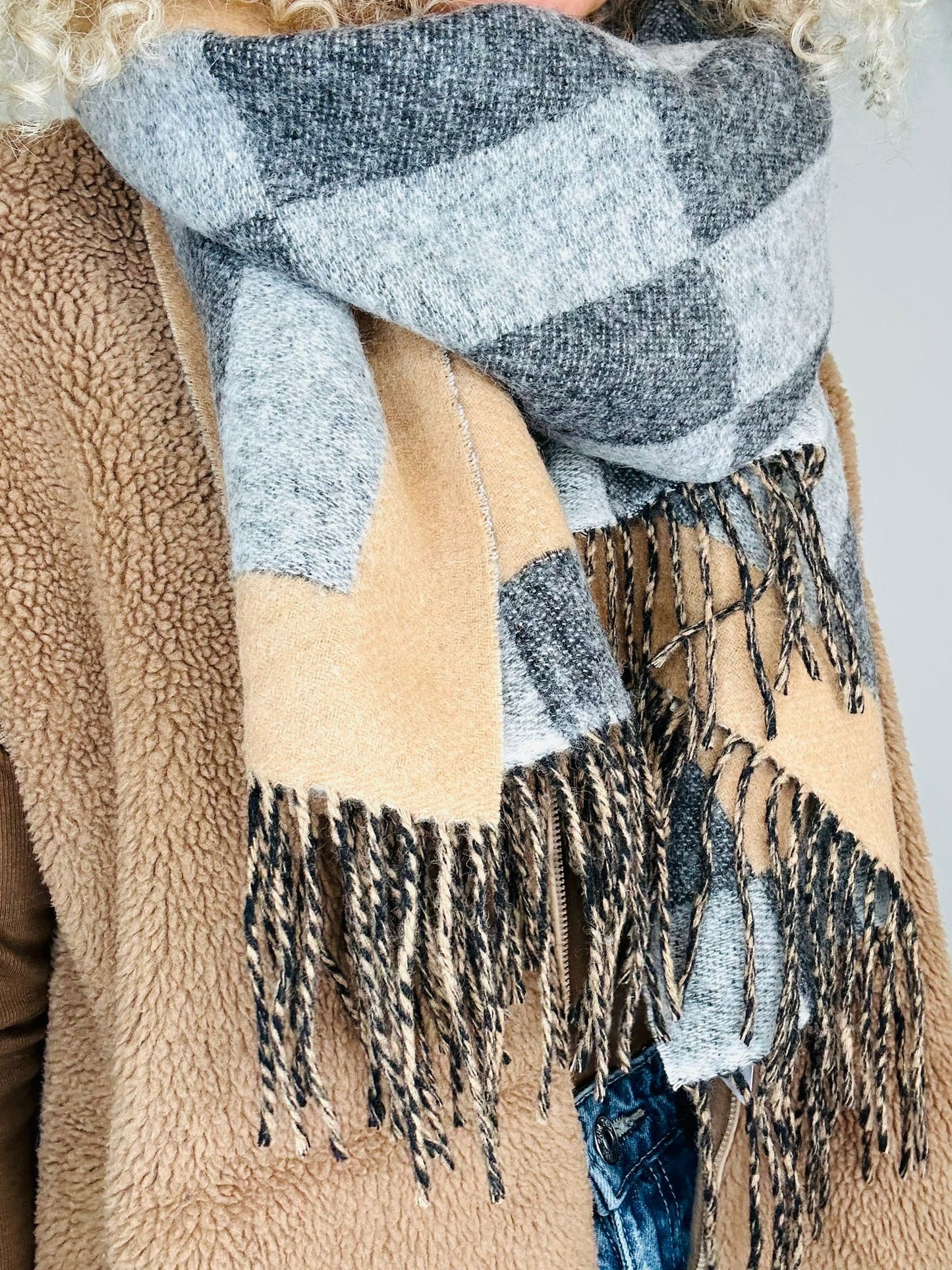 Check Scarf