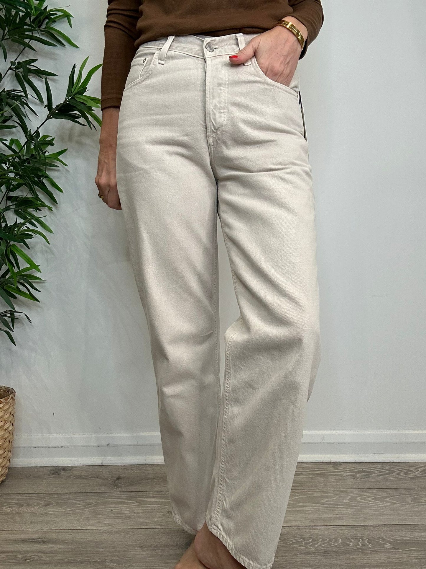V Waist Baggy Jeans - Size 27