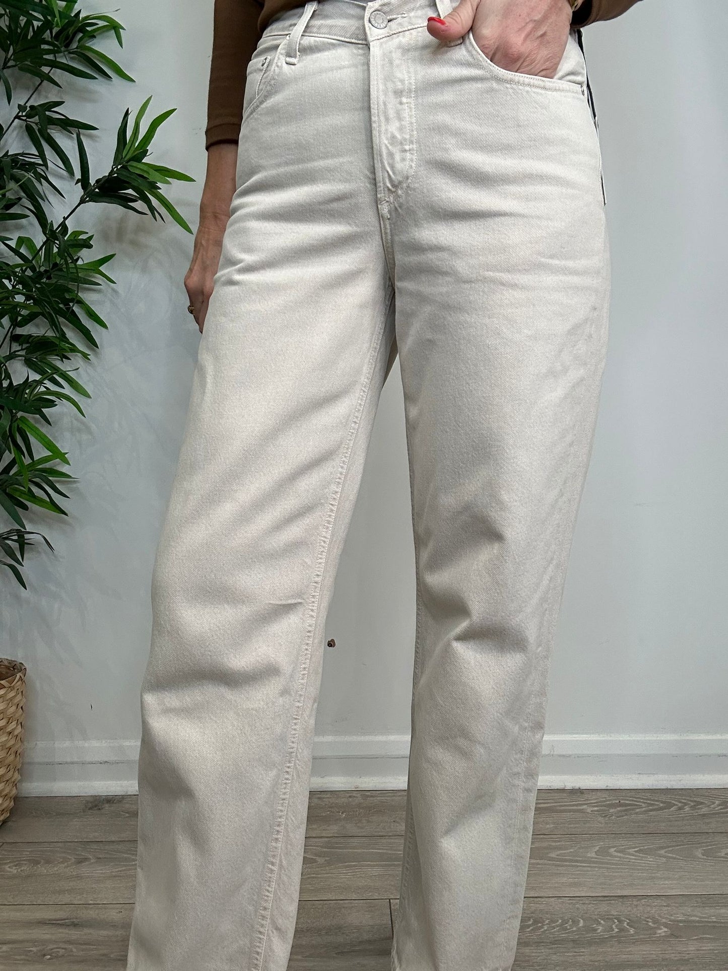 V Waist Baggy Jeans - Size 27
