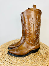 Load image into Gallery viewer, Cowboy boots - Size 40
