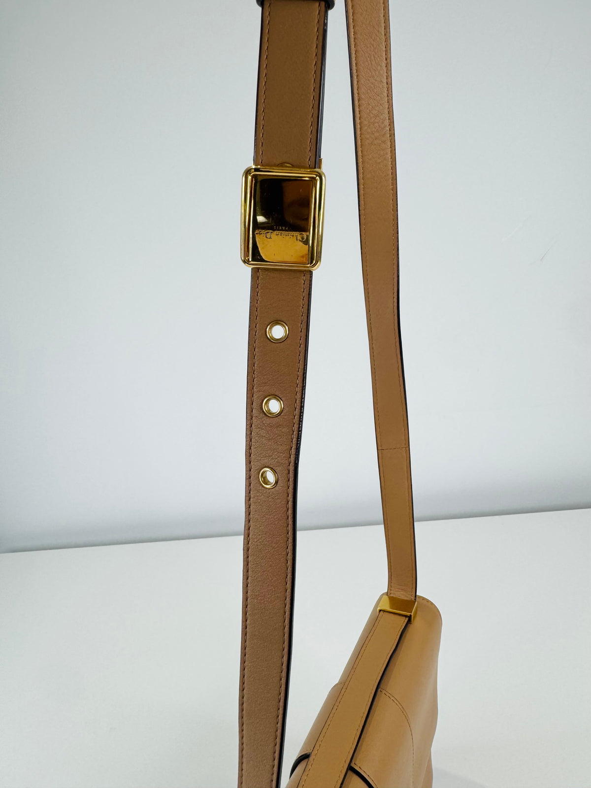 30 Montaigne Box Bag