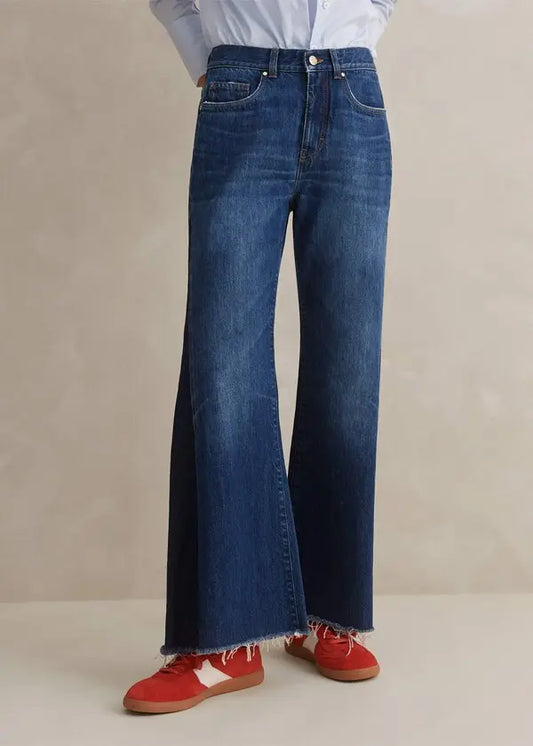 Split Seam Flare Jeans - Size 31