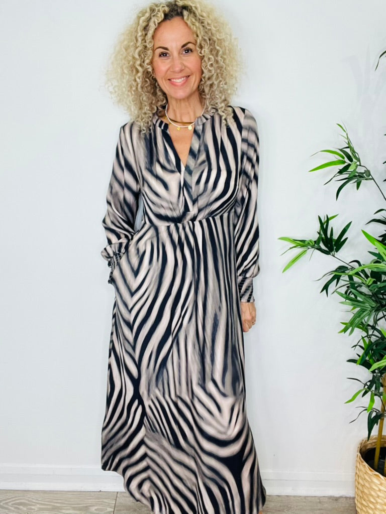 Patterned Maxi Dress - Size 34