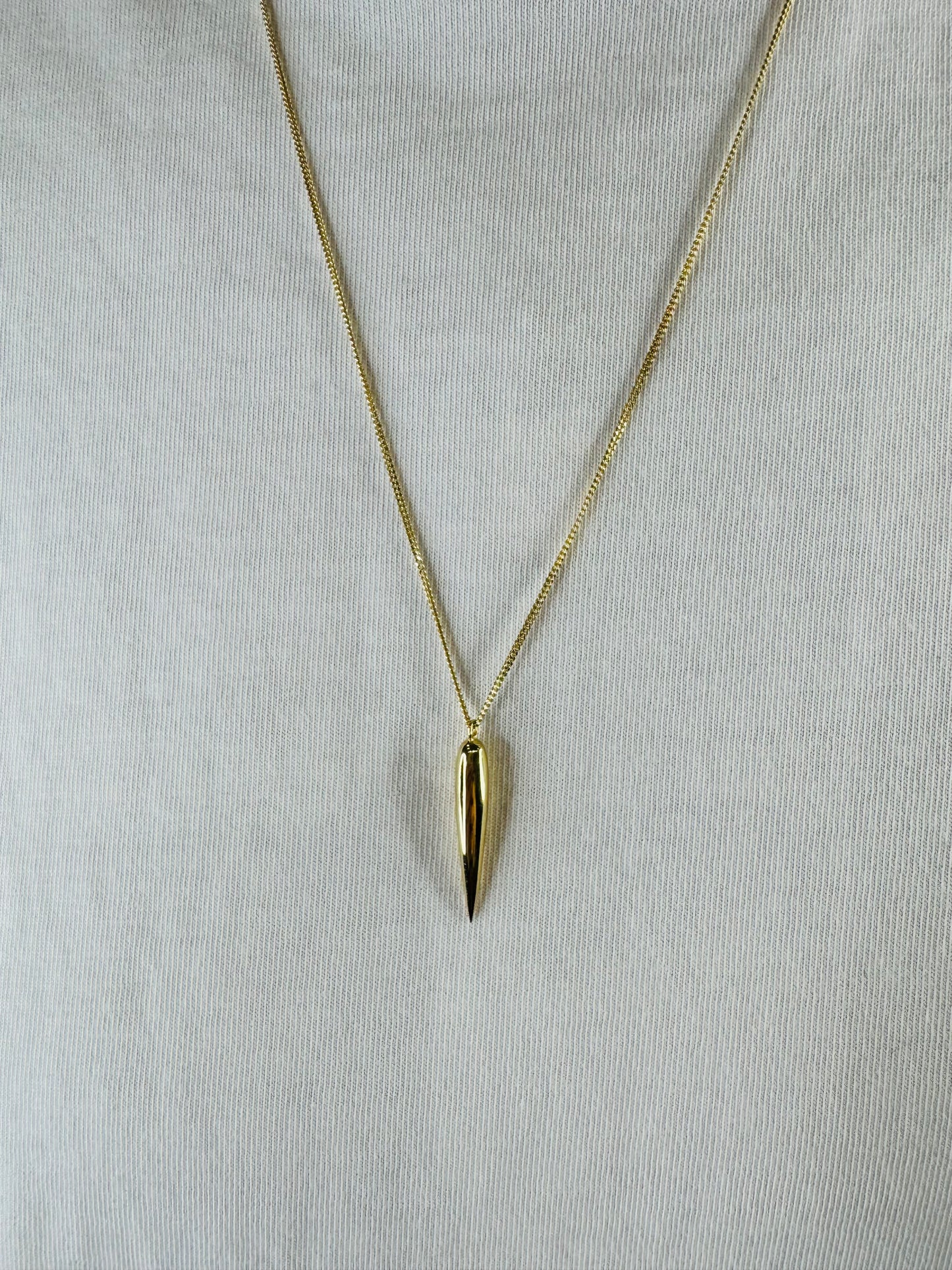 Brooks Pendant Necklace