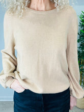 Load image into Gallery viewer, Cashmere Jumper - Size 4
