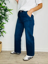 Load image into Gallery viewer, Carly Wide Leg Jeans - Size 26
