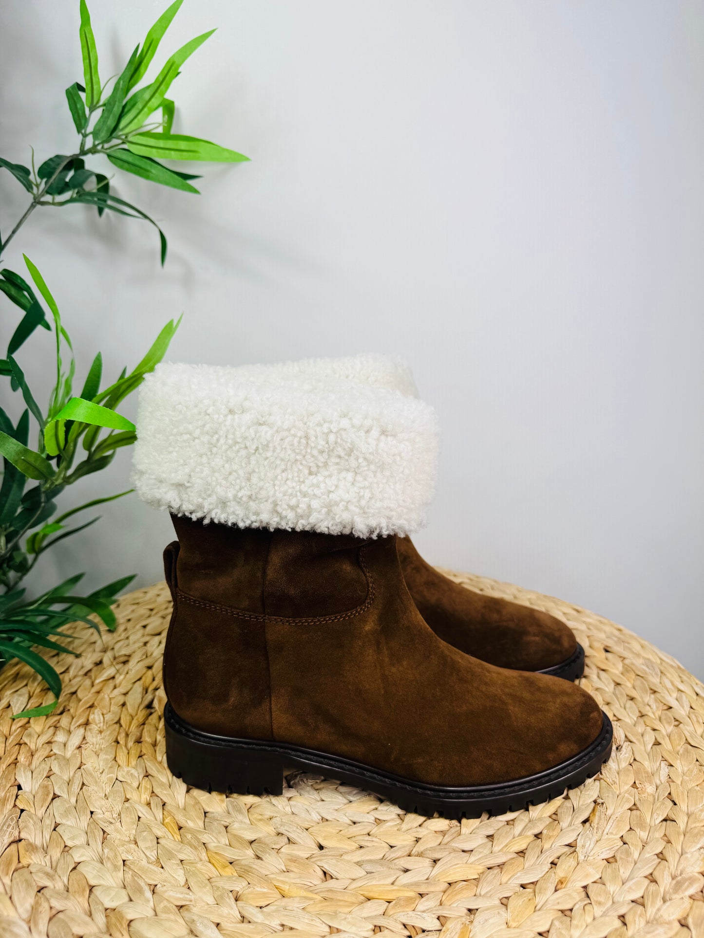 Sally Shearling Boots - Size 40