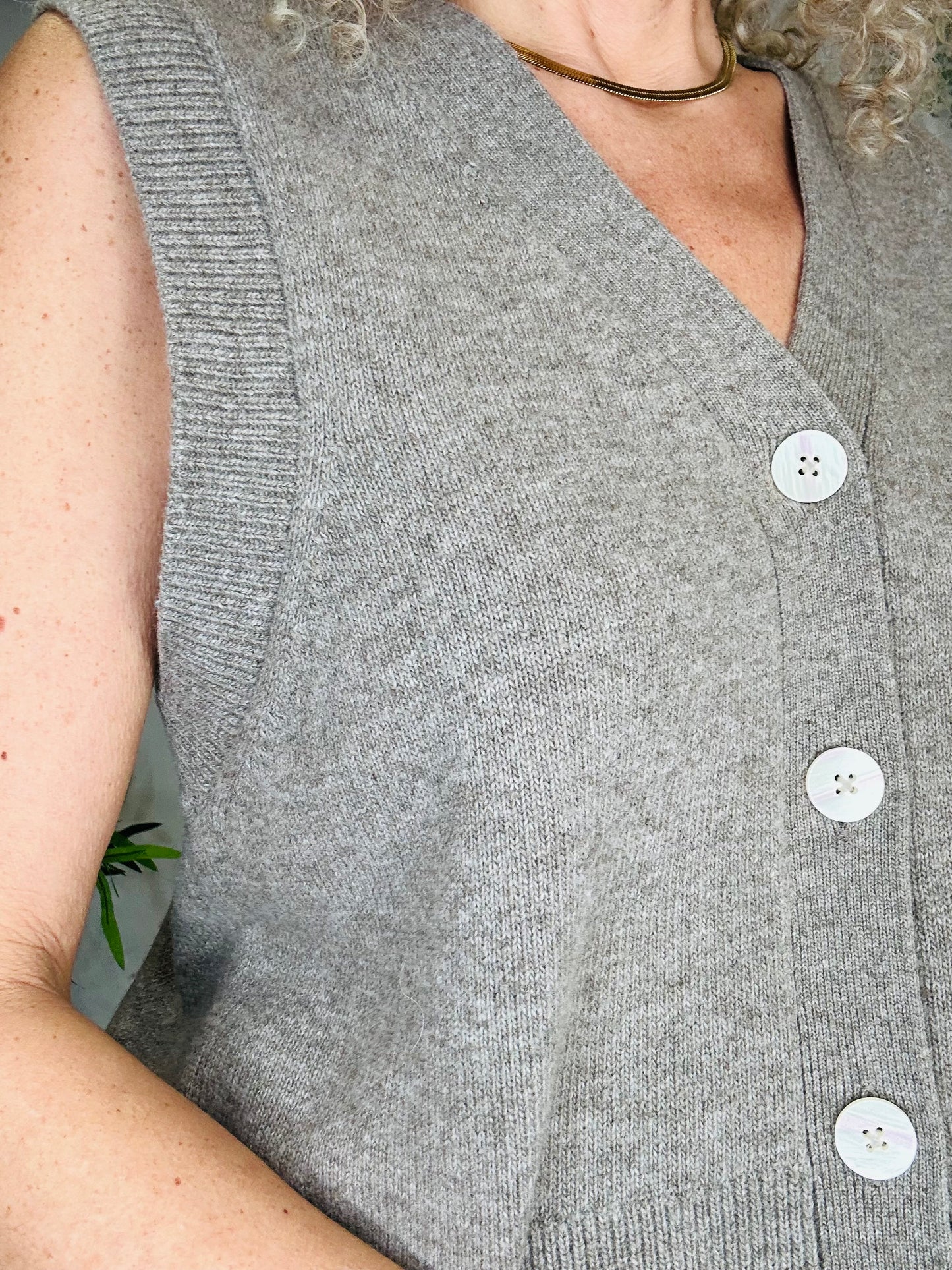 Sleeveless Cardigan - Size L