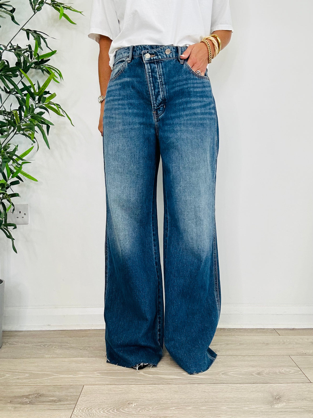 Taylor Crossover Jeans - Multiple Sizes