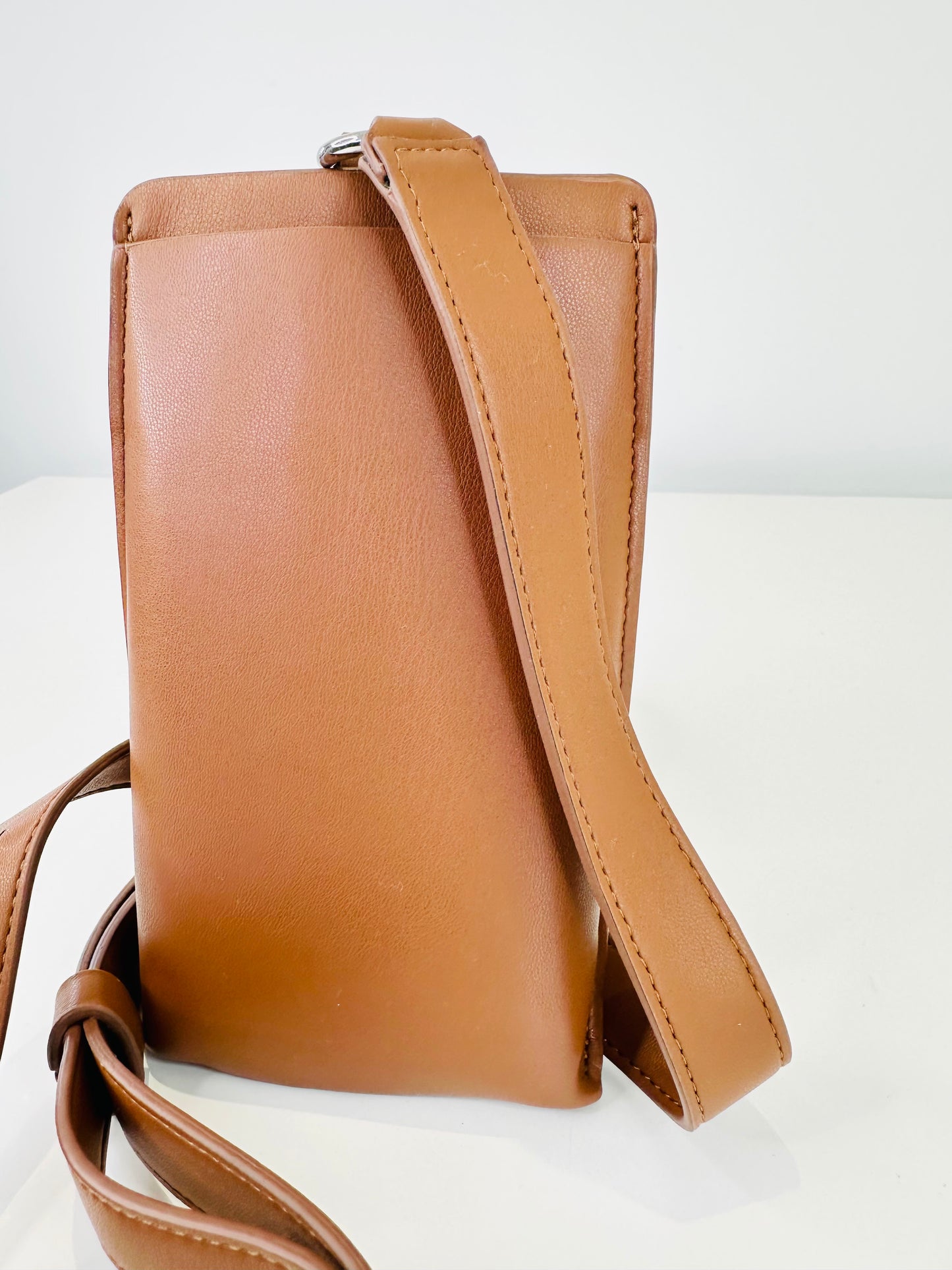 Willow Leather Phone Pouch