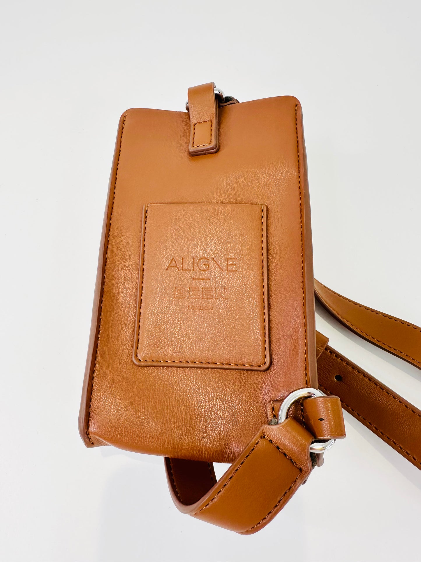 Willow Leather Phone Pouch
