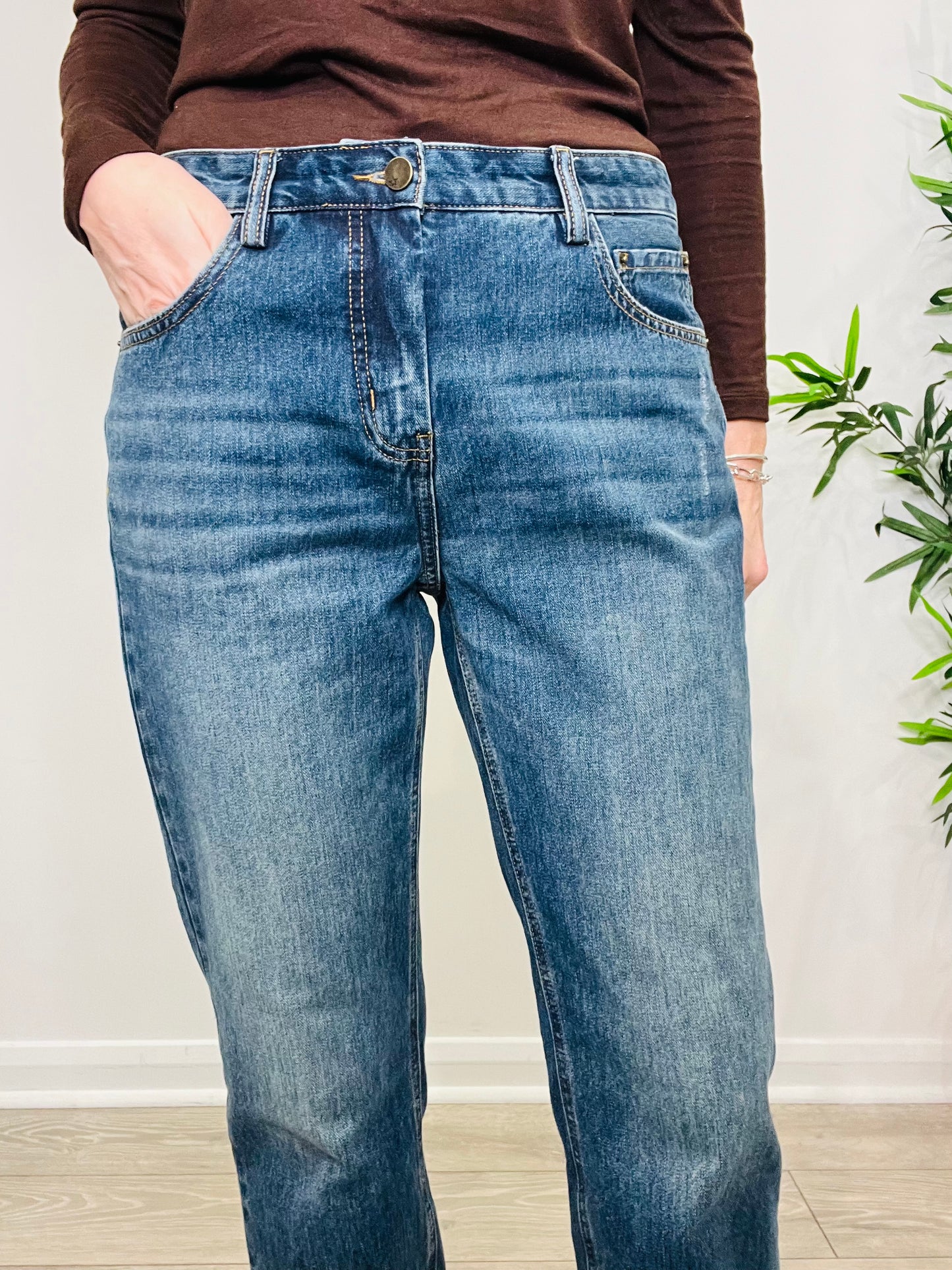 Straight Leg Jeans - Size 10