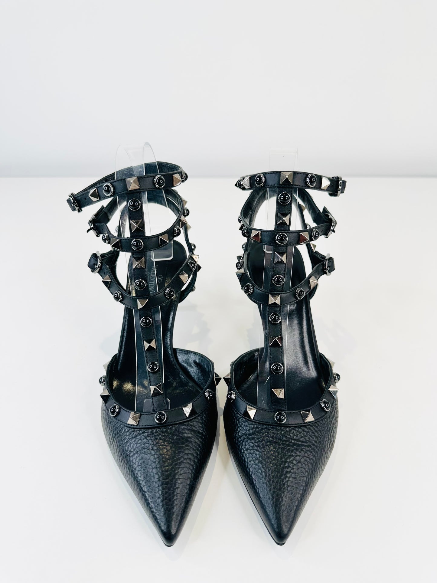 Rockstud Leather Pumps - Size 39