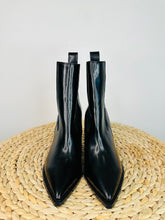 Load image into Gallery viewer, Leather Boots - Size 40
