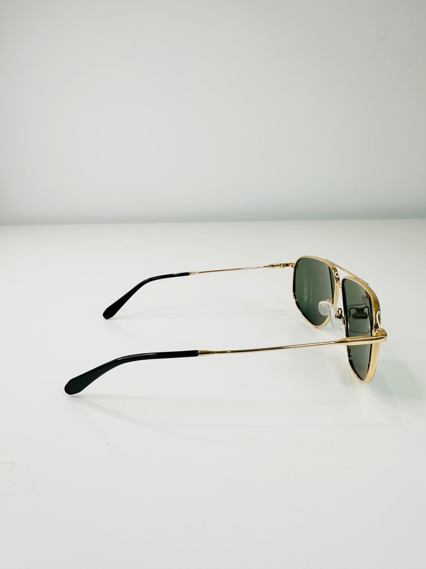 Dina Aviator Sunglasses