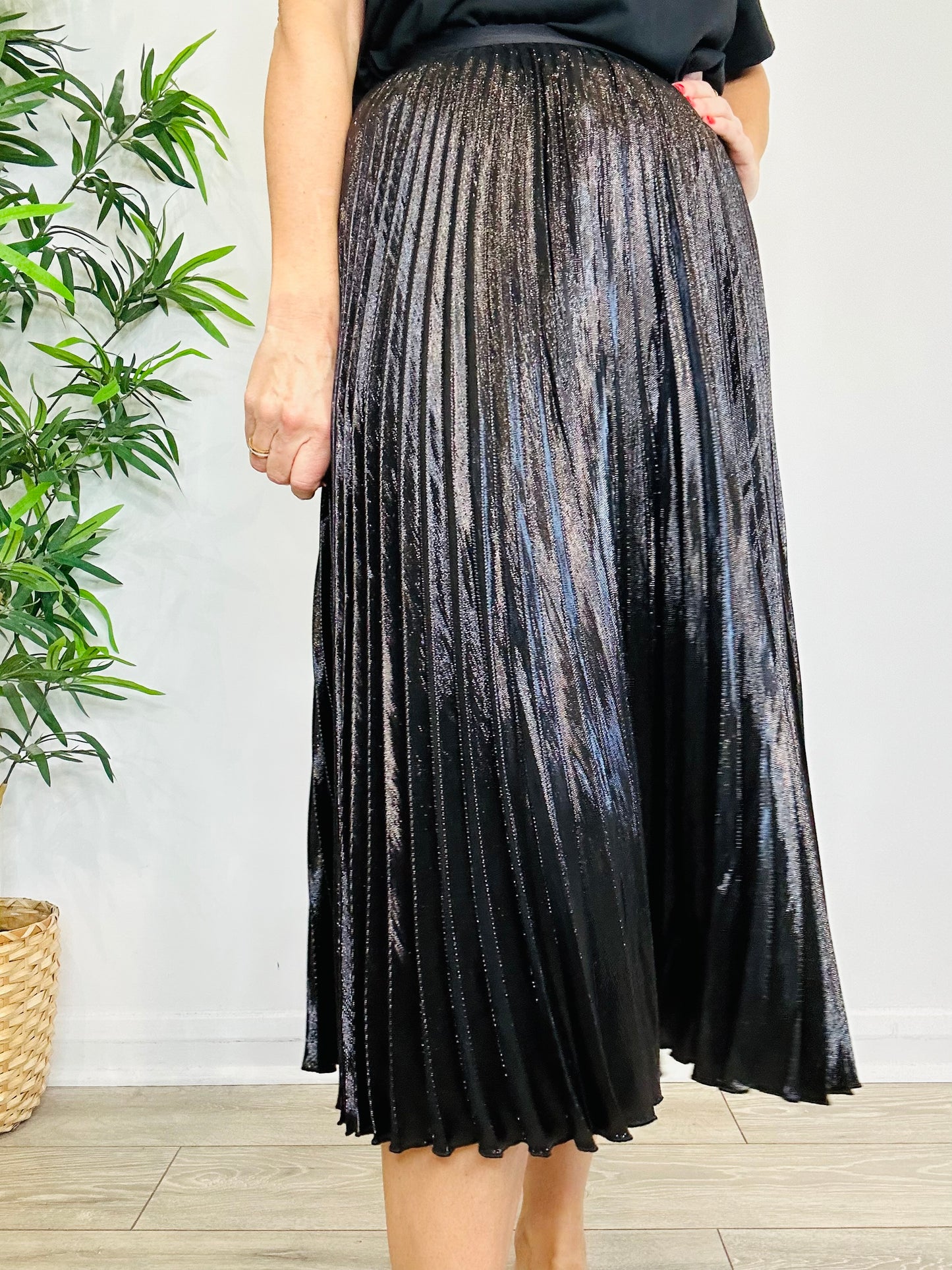 Pleated Midi Skirt - Size 8