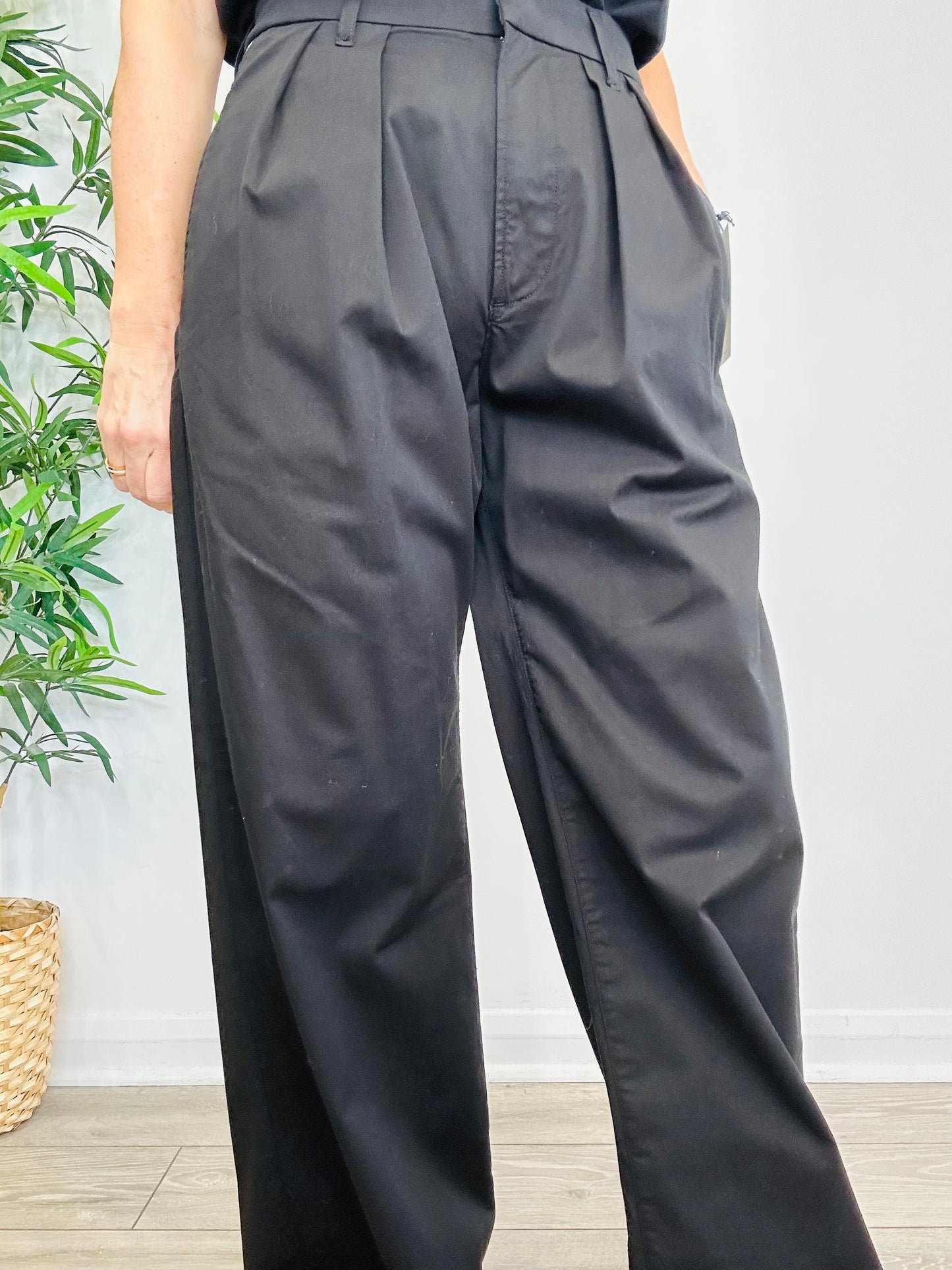 Petra Pleated Trousers - Size 27