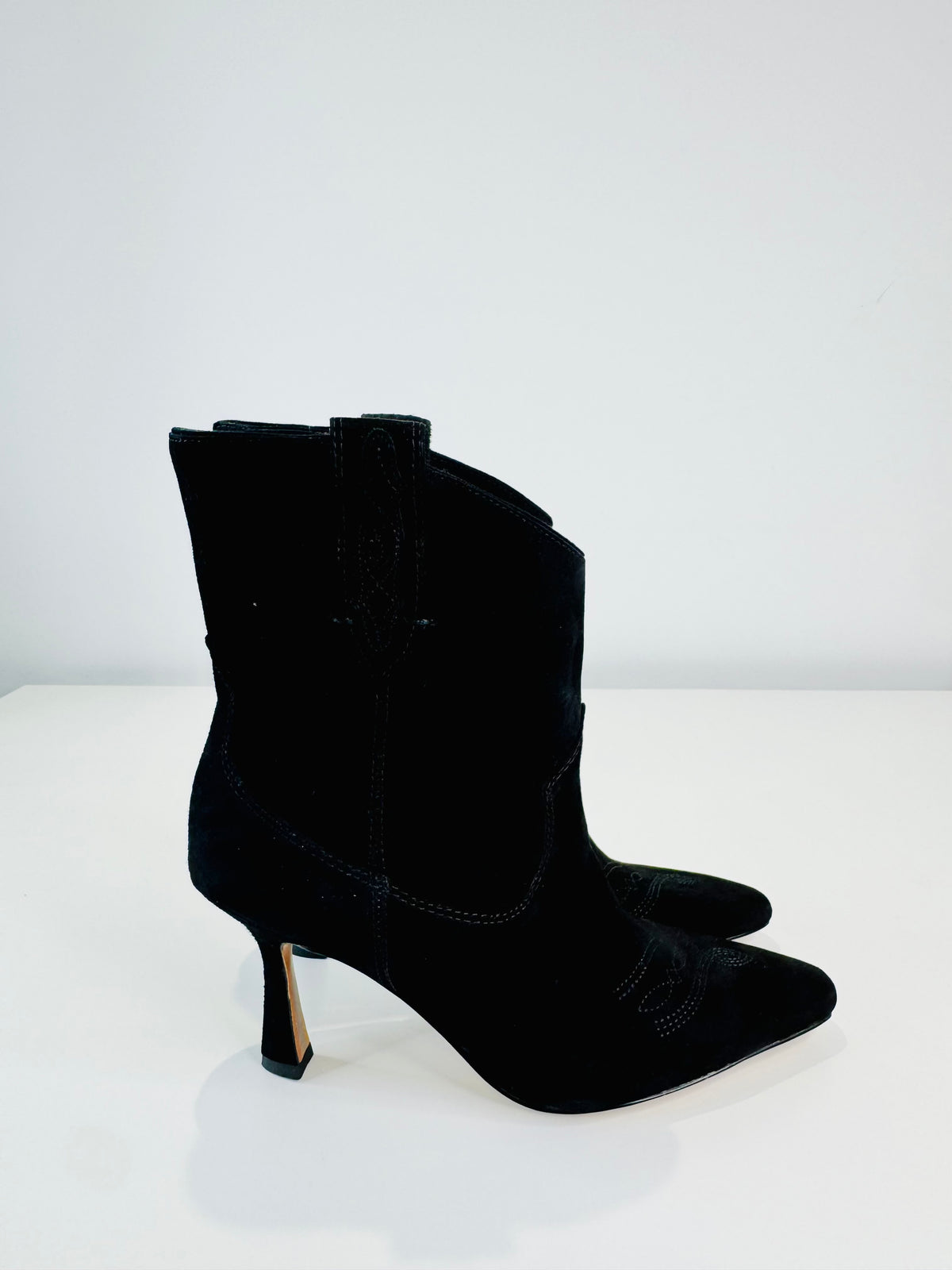 Moe Suede Boots - Size 36