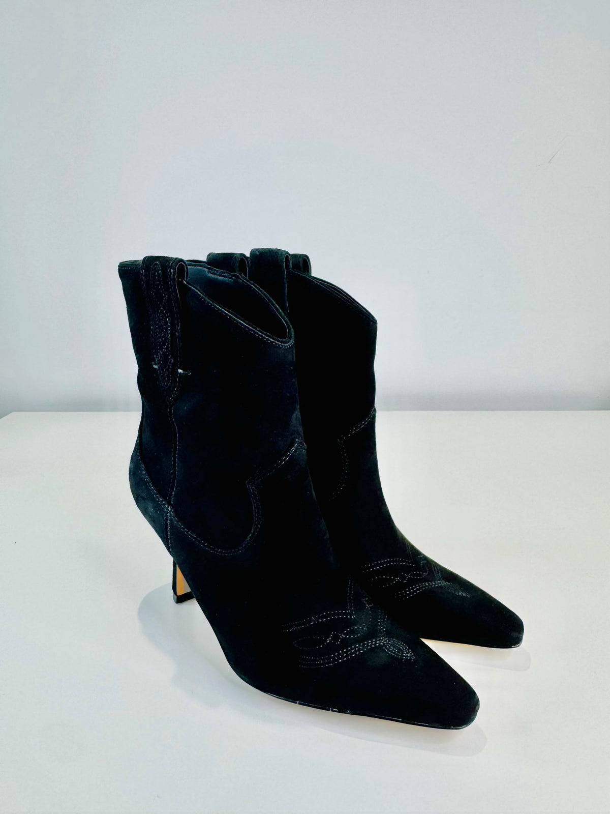 Moe Suede Boots - Size 36