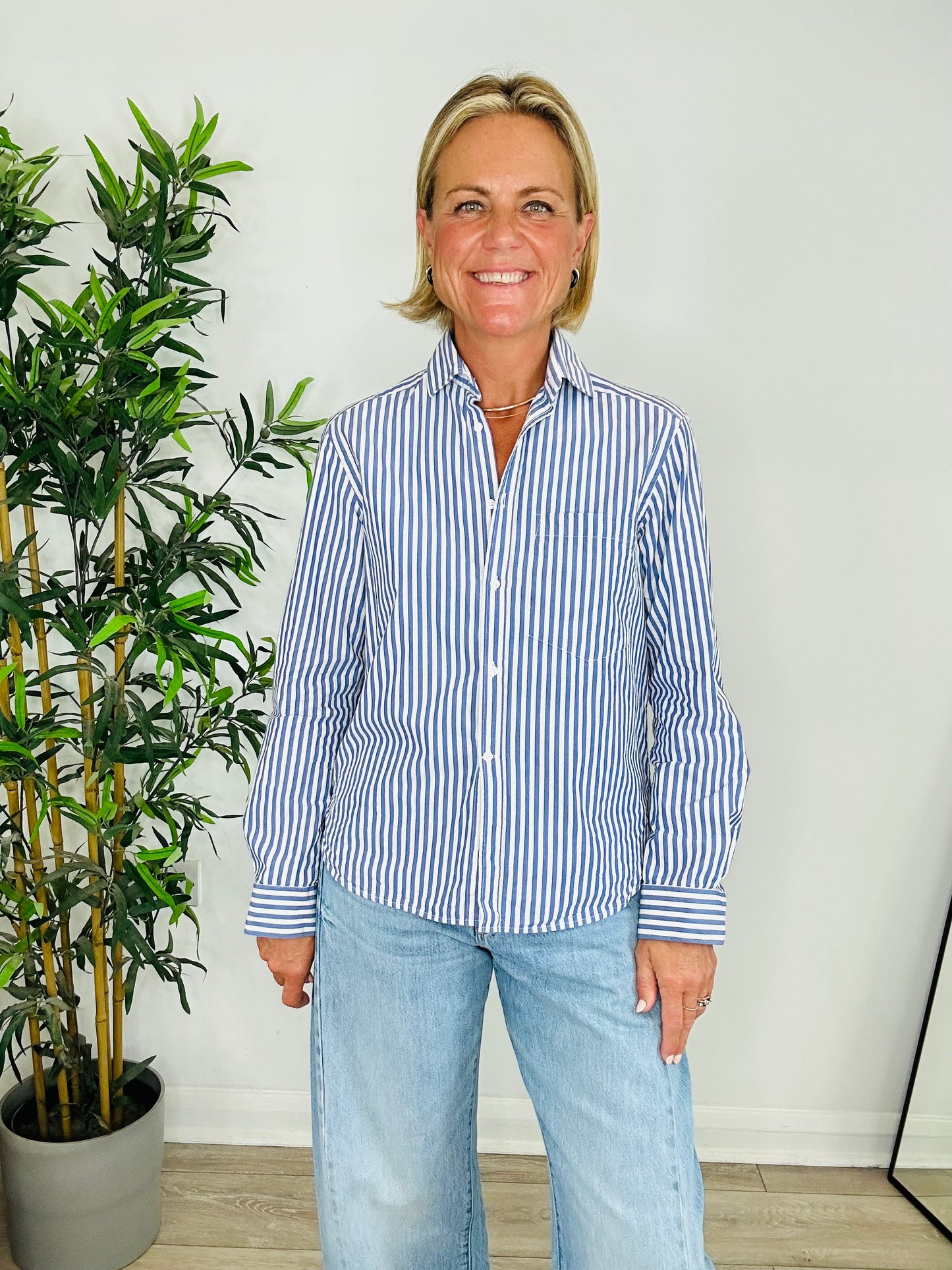 The Classic Striped Shirt - Size 38