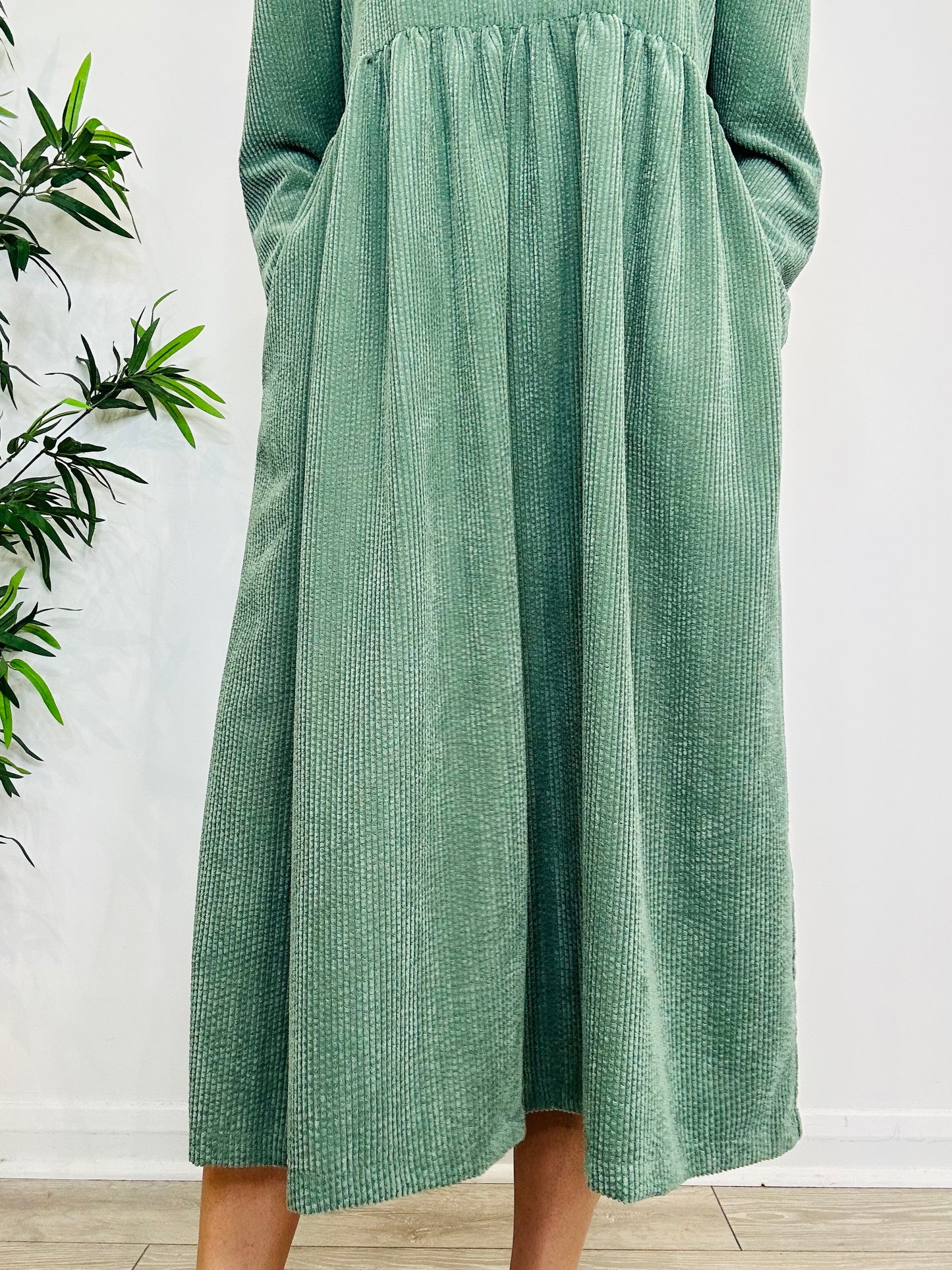 Corduroy Rosa Dress - Size 10