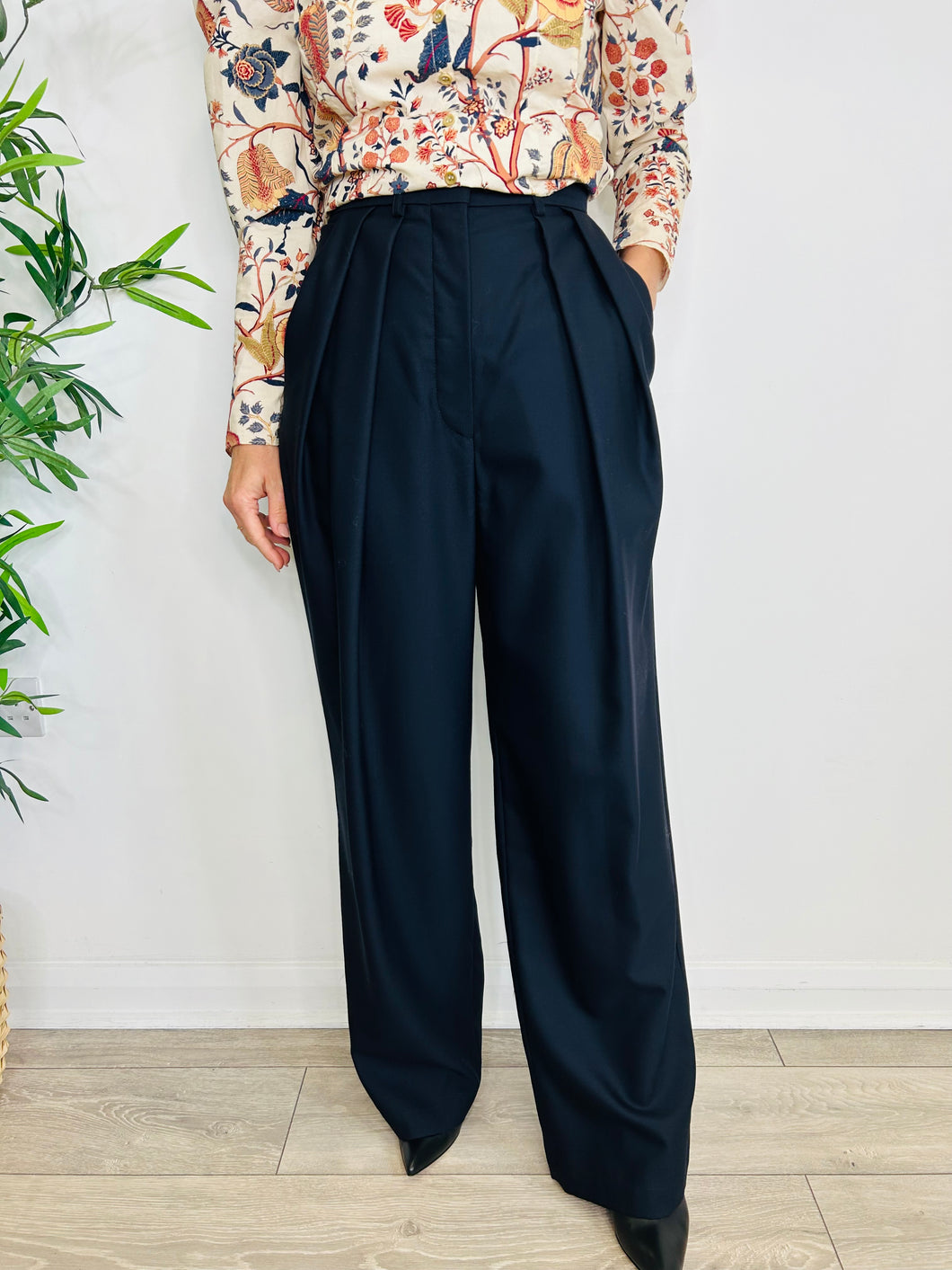 Straight Leg Tailored Trousers - Size 10