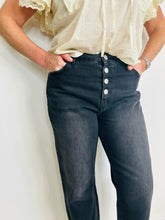 Load image into Gallery viewer, Hollie Straight Jeans - Size 29
