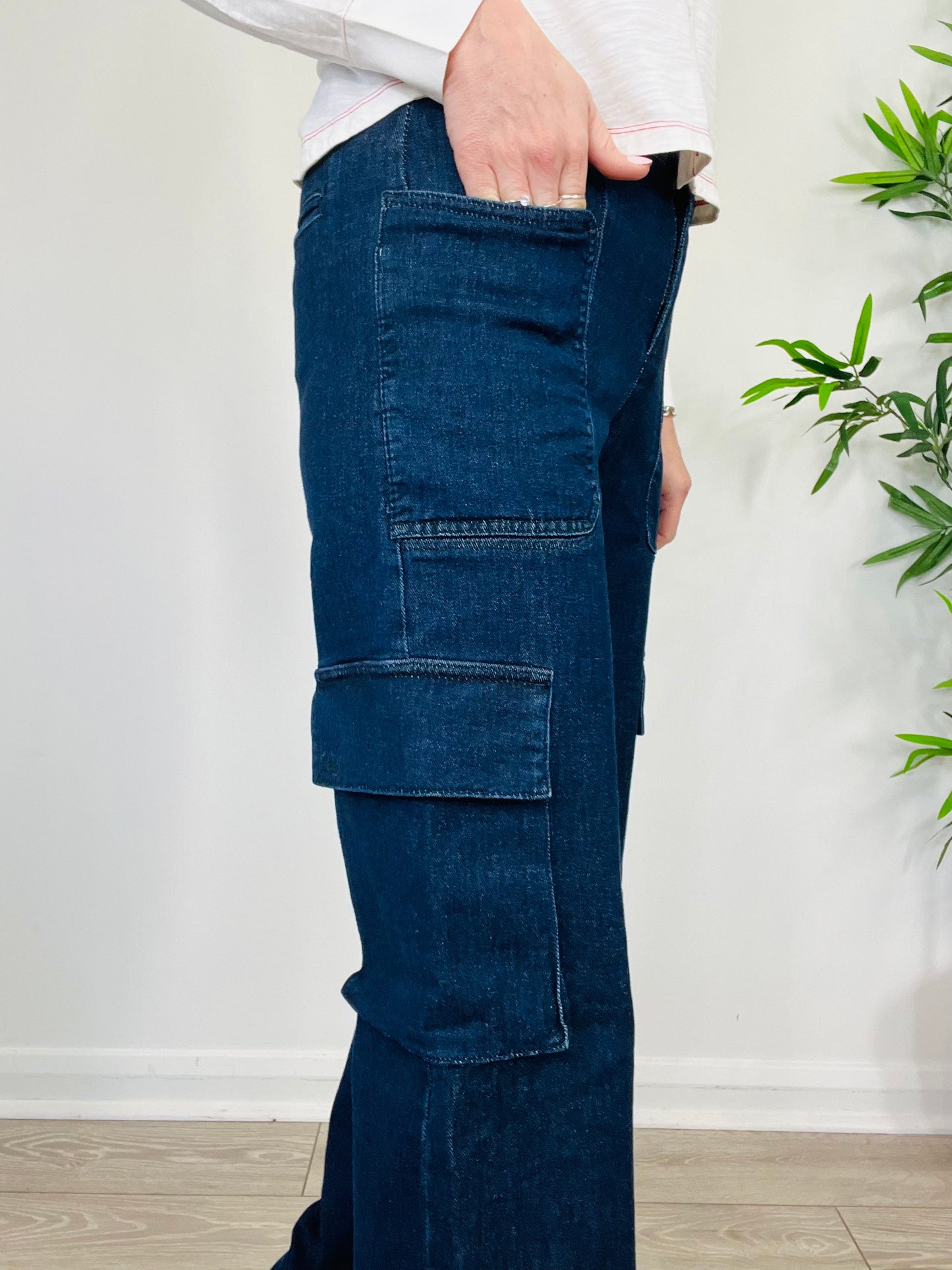 Auzy Wide Leg Jeans - Size 36