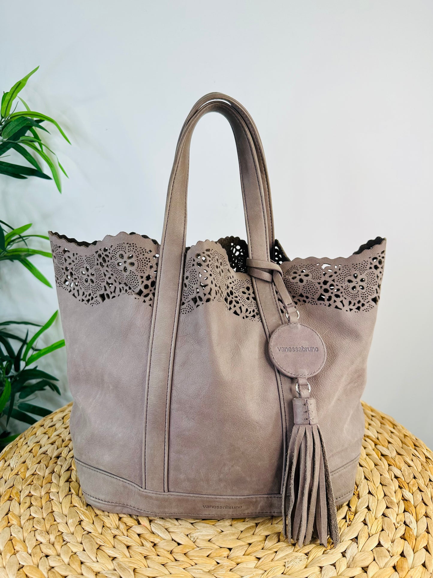 Broderie Tote