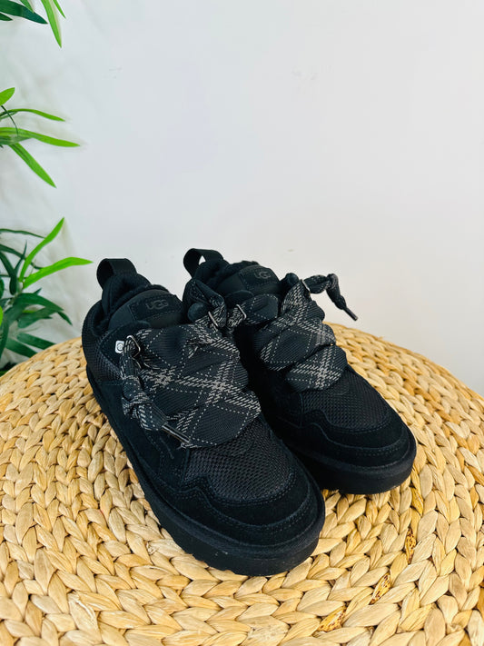 Lowmel Trainers - Size 40