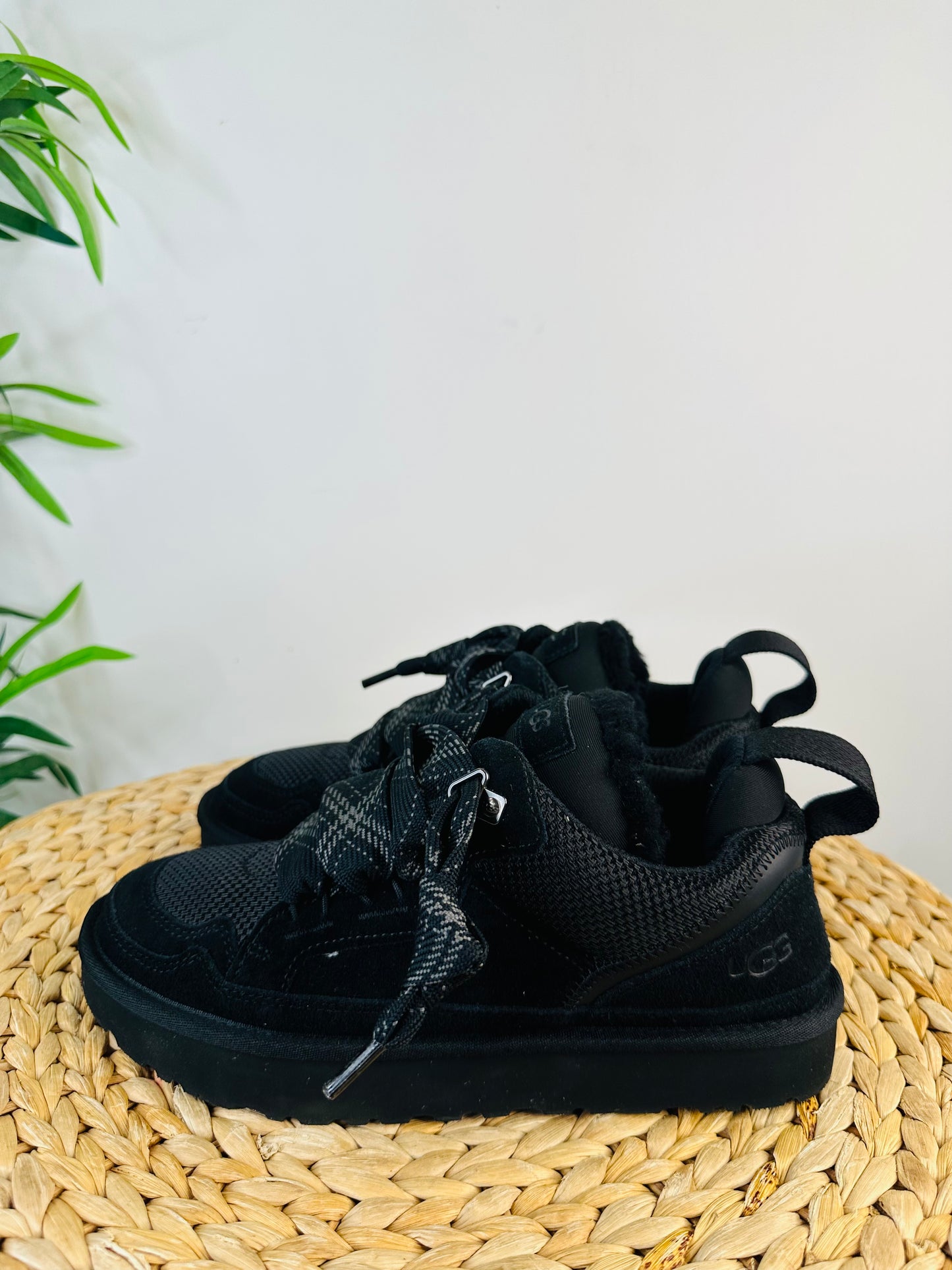 Lowmel Trainers - Size 40