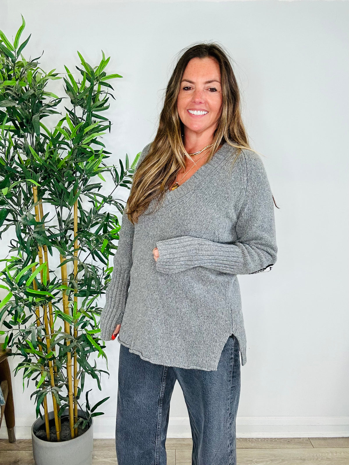 V-Neck Merino Wool Jumper - Size M